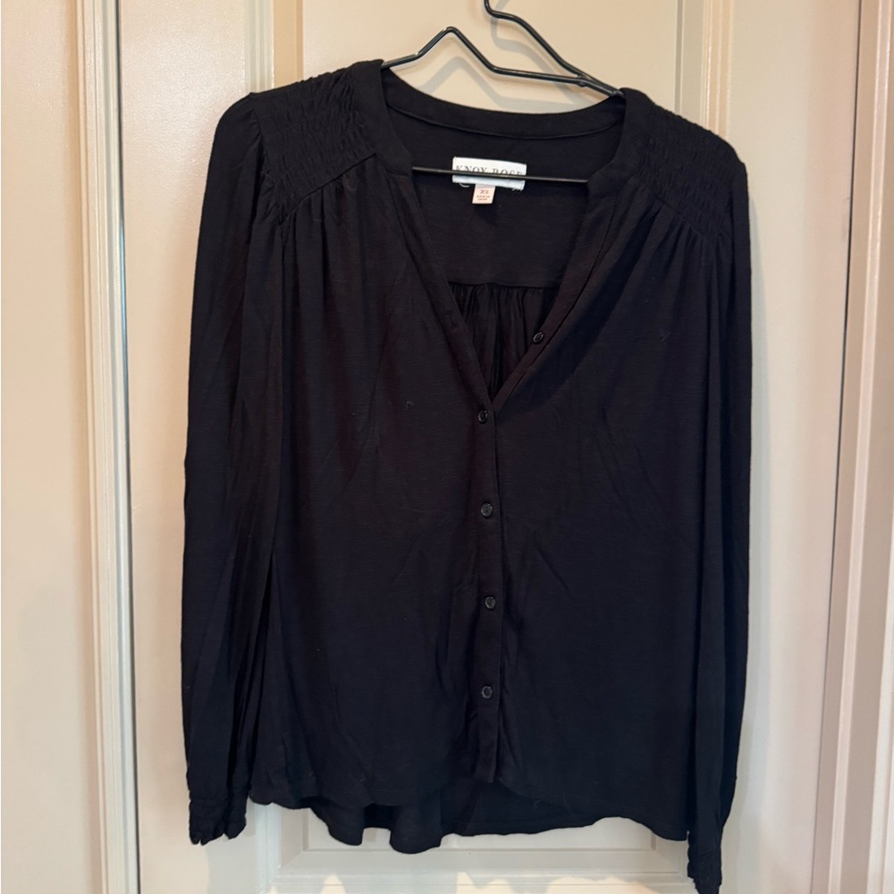 🖤 Black Flowy Buttondown Shirt